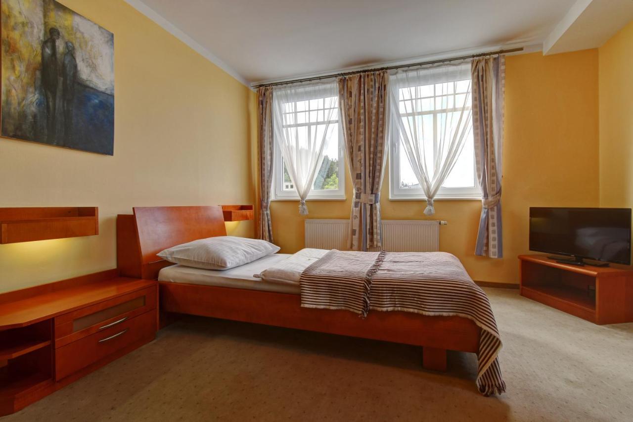 Hotel La Passionaria Mariánské Lázně Dış mekan fotoğraf