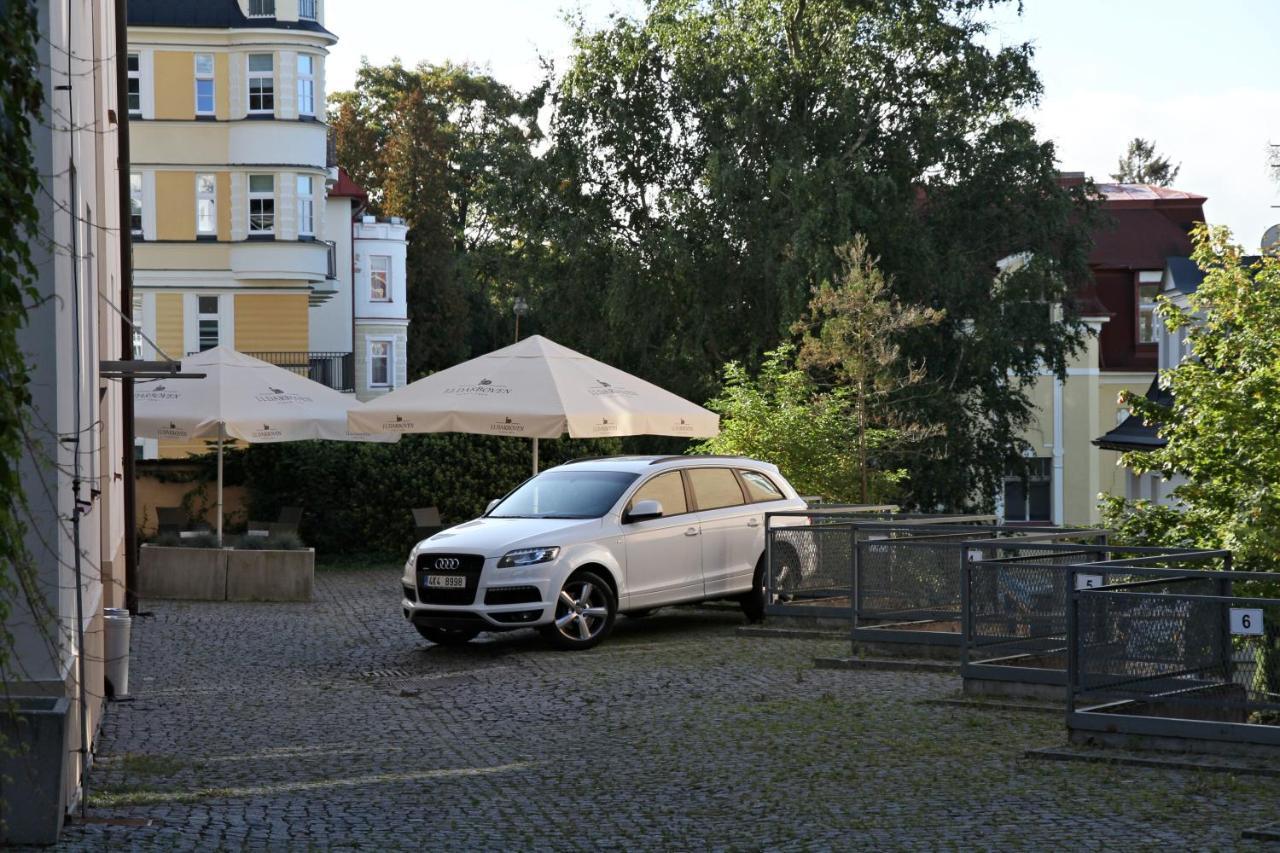 Hotel La Passionaria Mariánské Lázně Dış mekan fotoğraf